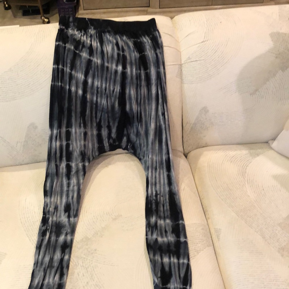 MC Hammer type jogger, by Promesa, black and gray, 22” inseam, small